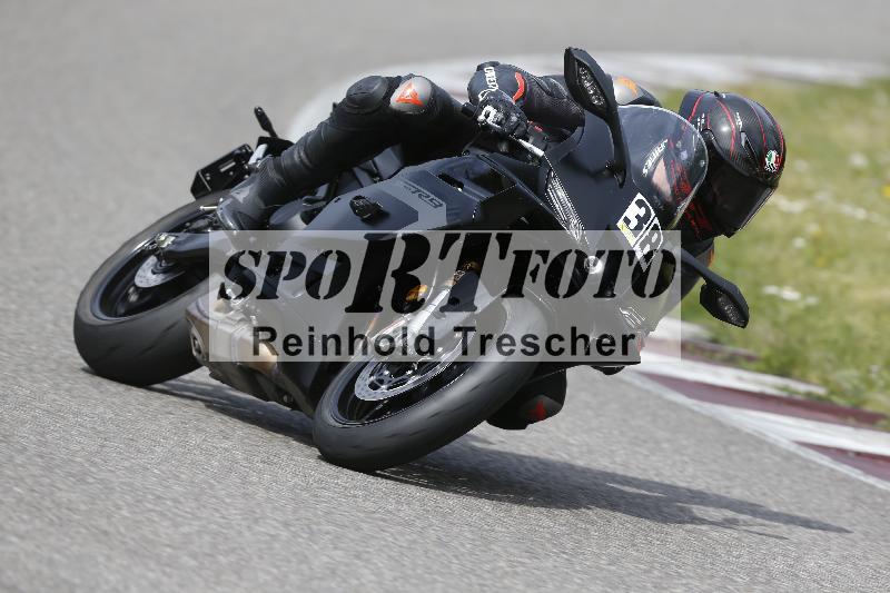 /10 20.04.2026  Pluess Moto Sport ADR/Freies Fahren/38